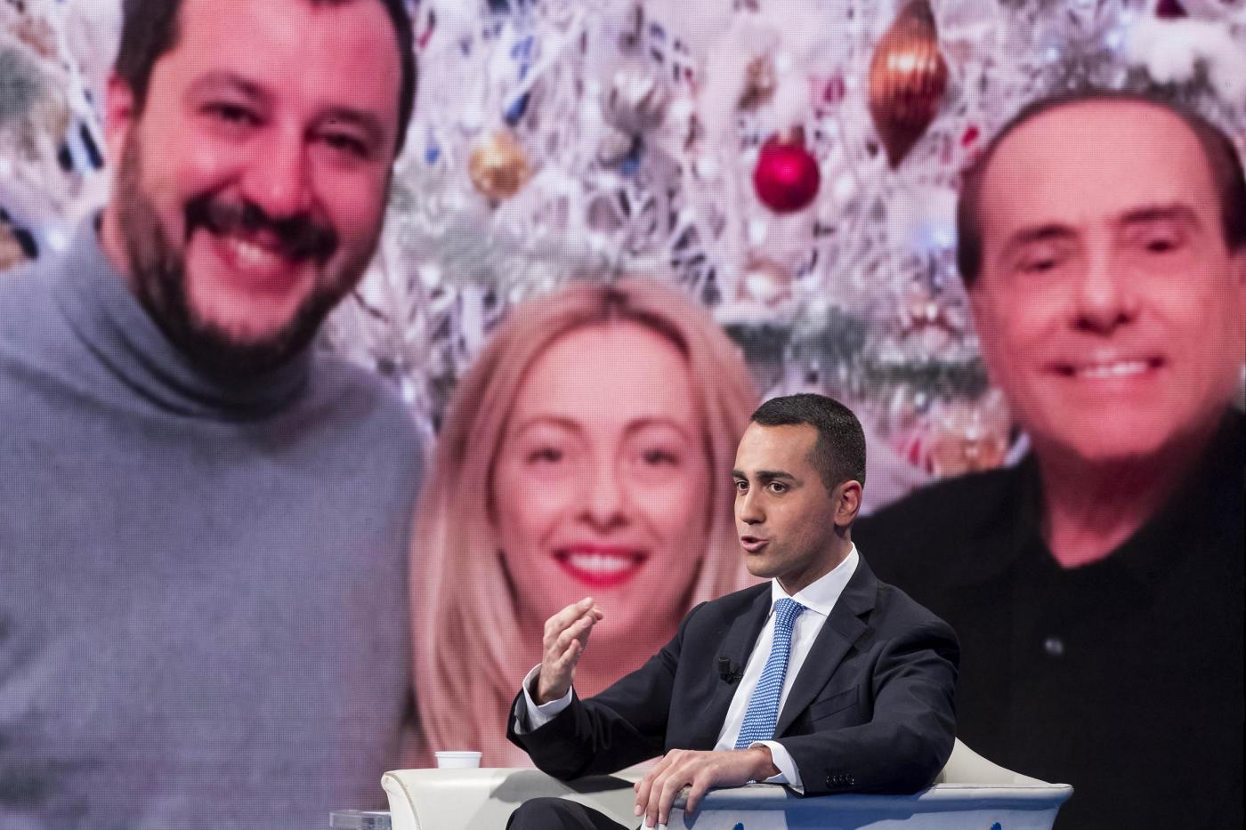 Alta tensione sui BTP, Di Maio: Renzi ha chiuso a M5S, ora voto anticipato a giugno