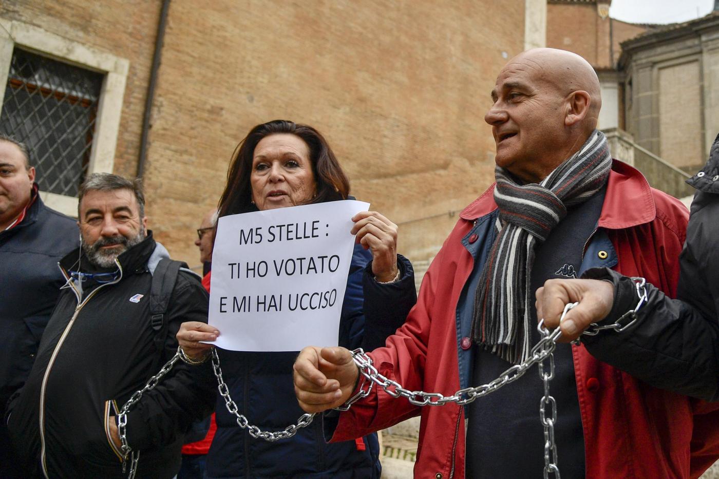 Incubo tasse, immobiliare debole, povertà. La marcia degli italiani arrabbiati verso il voto