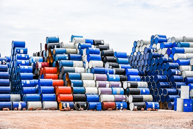 Petrolio, Opec+ trova finalmente l’accordo: sventata riduzione pesante dei tagli. Ma sui prezzi rimane rischio Covid