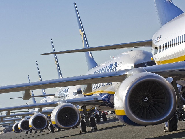Ryanair: caos cancellazione voli, Antitrust apre istruttoria per pratiche commerciali scorrette. Si muove anche la magistratura