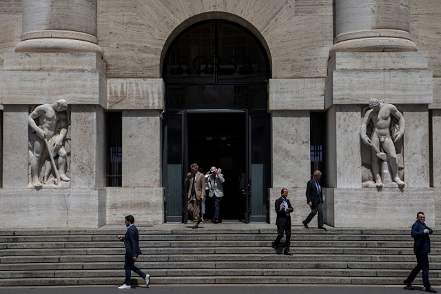 Caduta e ripresa del Ftse Mib, gli effetti del Covid sulle società di servizi e industriali