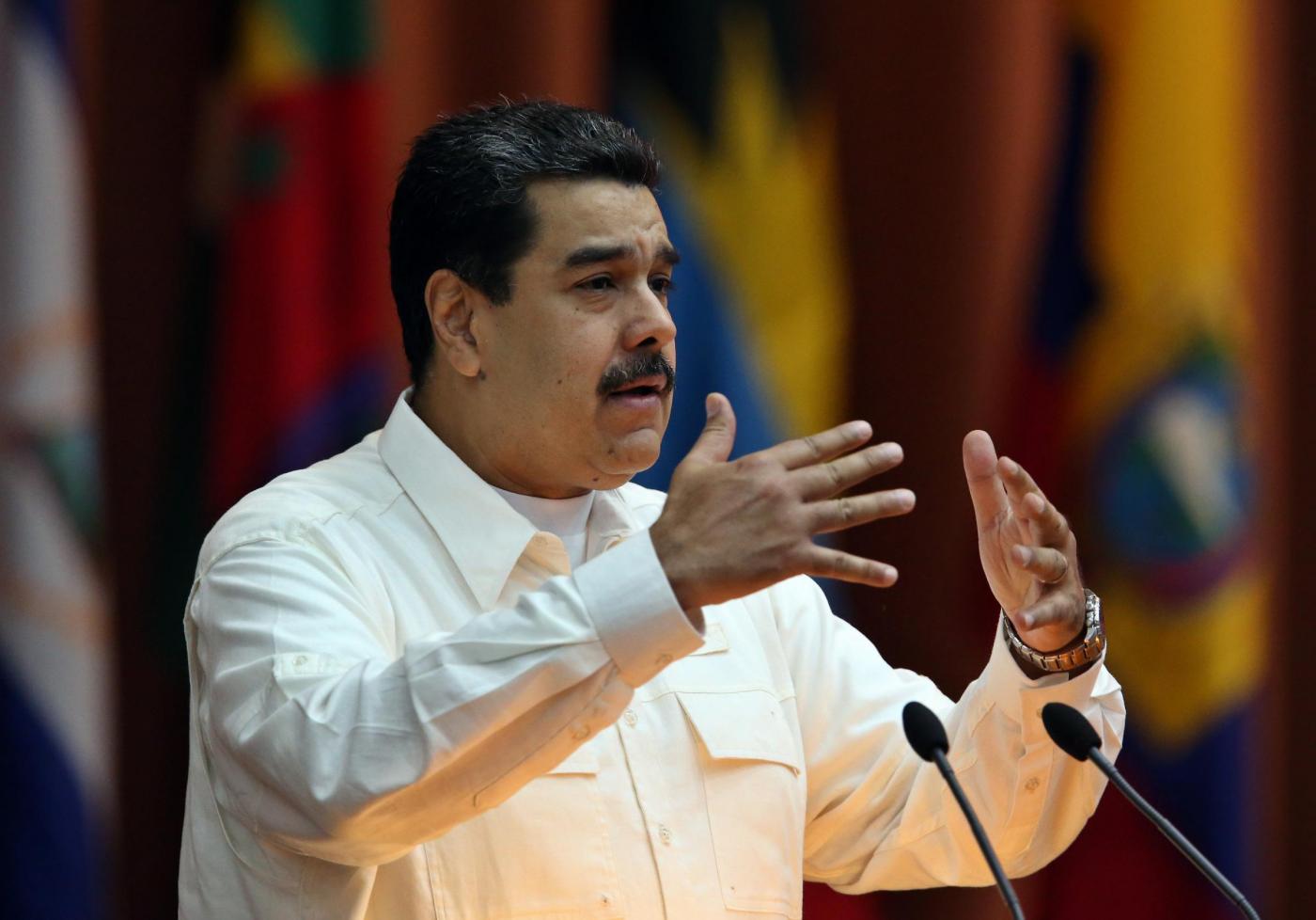 Venezuela: Petro sta arrivando, Maduro trionfante: Una criptovaluta garantita dal petrolio contro tirannia del dollaro
