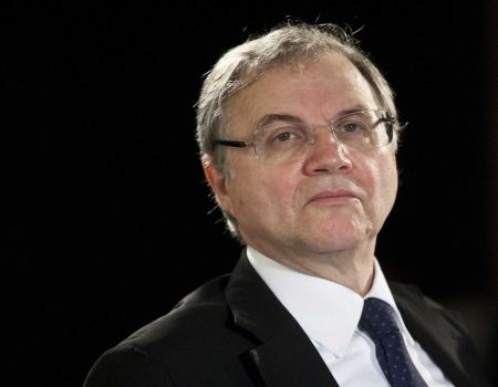 Ocse rivede al rialzo stime Pil globale e Italia, avverte su aiuti a zombie economy. E Visco (Bankitalia) lancia attenti NPL