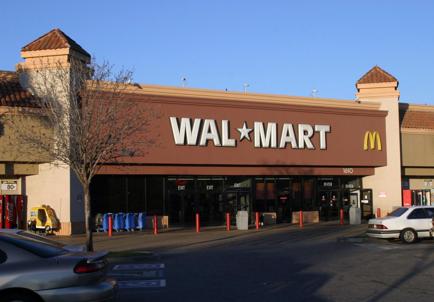 Più di 600 aziende Usa inclusa Wal-Mart scrivono lettera a Trump: basta tensioni commerciali