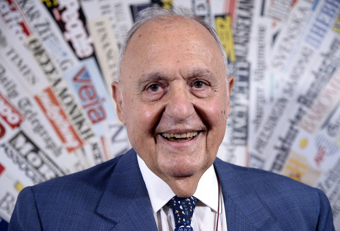 Brexit, Macron e Ue respingono appelli May al mittente. Savona: ‘Vedete che succede se volete uscire?’