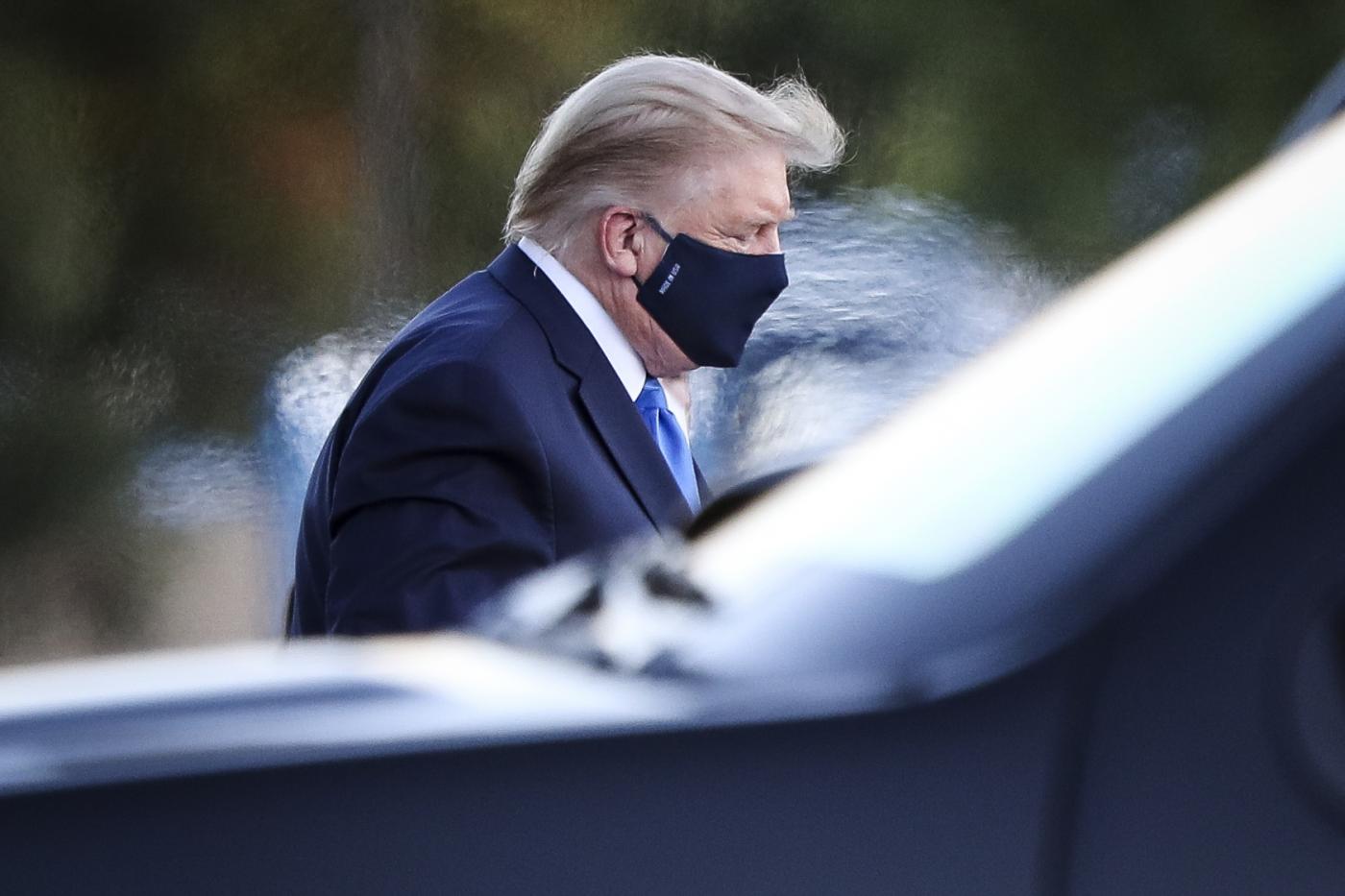 Mercati in preda alla Trump-volatilità. Il presidente malato di COVID twitta: ‘Mercato azionario ai massimi. Votate!’