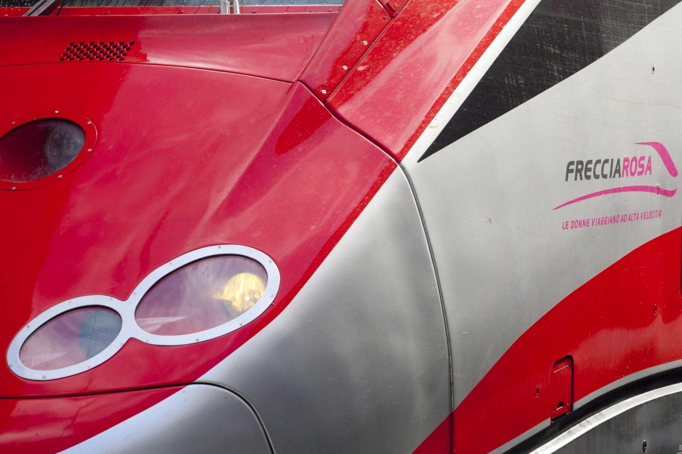 Treni, rincari prezzi a Natale: scatta l’indagine dell’Antitrust