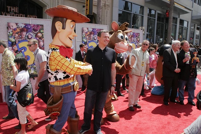 Walt Disney mette le mani sulla 21th Century Fox per  52,4 mld $ e lancia sfida a Netflix