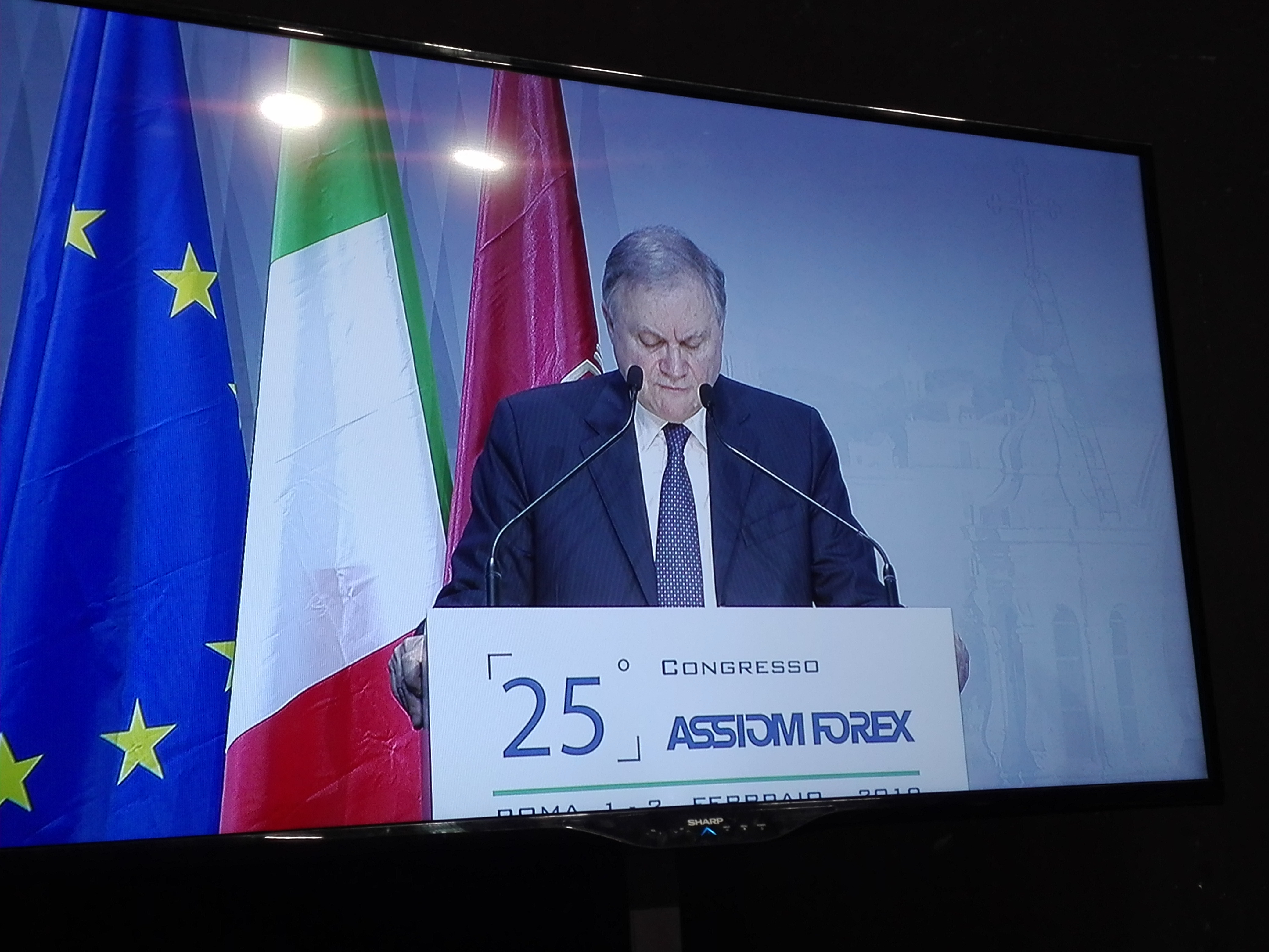 Da Visco il monito per far ripartire la congiuntura, più riforme e investimenti