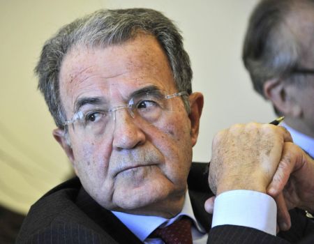 Manovra, Salvini apre a Ue: ‘non è problema di decimali’. Stoccata di Prodi: ‘governo popolare, ma italiani con comprano titoli Stato’