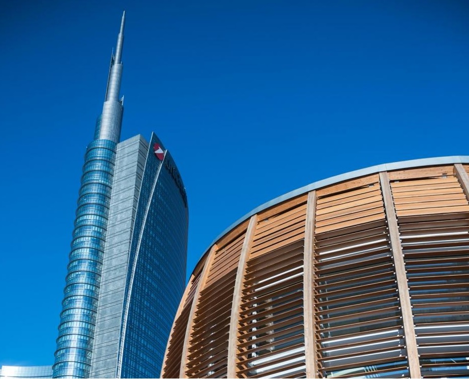 UniCredit torna in utile nel I trimestre con numeri che stracciano le stime. Orcel al lavoro su piano rilancio