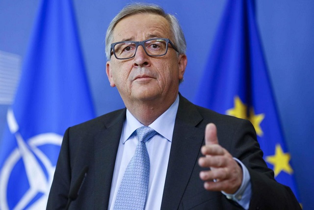 Protezionismo e guerre commerciali: Ue prepara bazooka punitivo contro America First di Trump. Dazi 25%