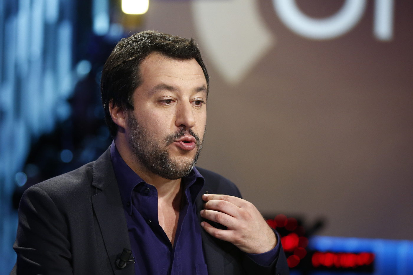 Salvini: flat tax già nel 2018. Pace fiscale tra Equitalia e italiani e no limiti a contante