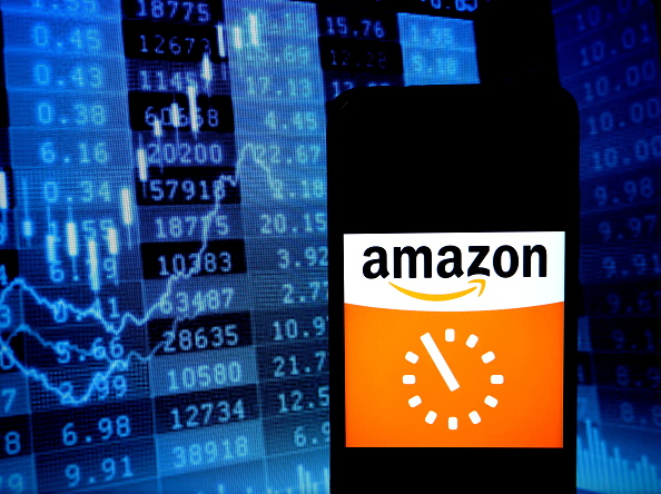 La scommessa sulle consegne più veloci premia Amazon. Che rientra nel club delle Big da $1 trilione