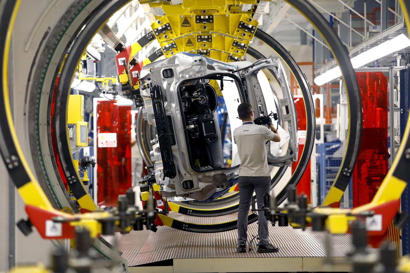 Fca: la fusione con Psa sotto la lente della Commissione Ue, rischio slittamento?