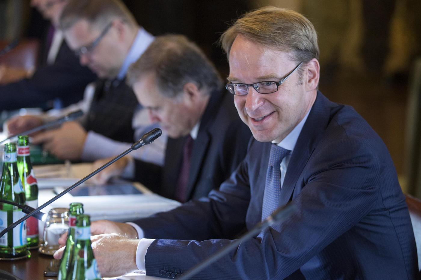 Karlsruhe: spetta alla Bundesbank decidere sul QE. Accordo o strappo finale tra Berlino e Francoforte?