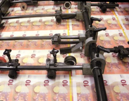 Studio Bce: europei preferiscono i contanti. Un quarto tiene cash a casa come misura precauzionale