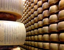 Il parmigiano reggiano di Nuova Castelli passa sotto i francesi di Lactalis