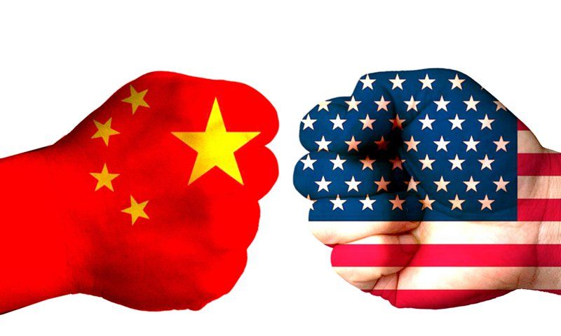 Smartphone, Huawei si piega ma non si spezza. Disgelo con Trump?