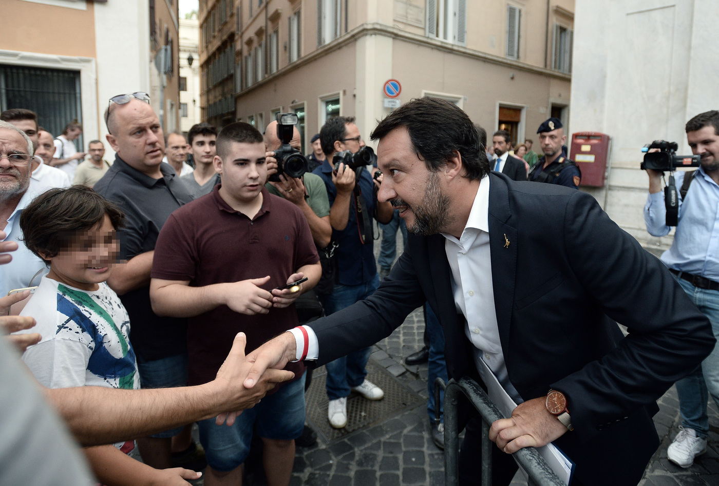 DI Maio infuriato: da Tria solo 1 miliardo? Salvini: ‘Se la gente lavora, spread si abbassa’