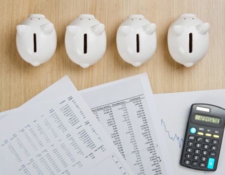 Primo assaggio della stagione dividendi, tra le big stacco cedola per Unicredit e Luxottica