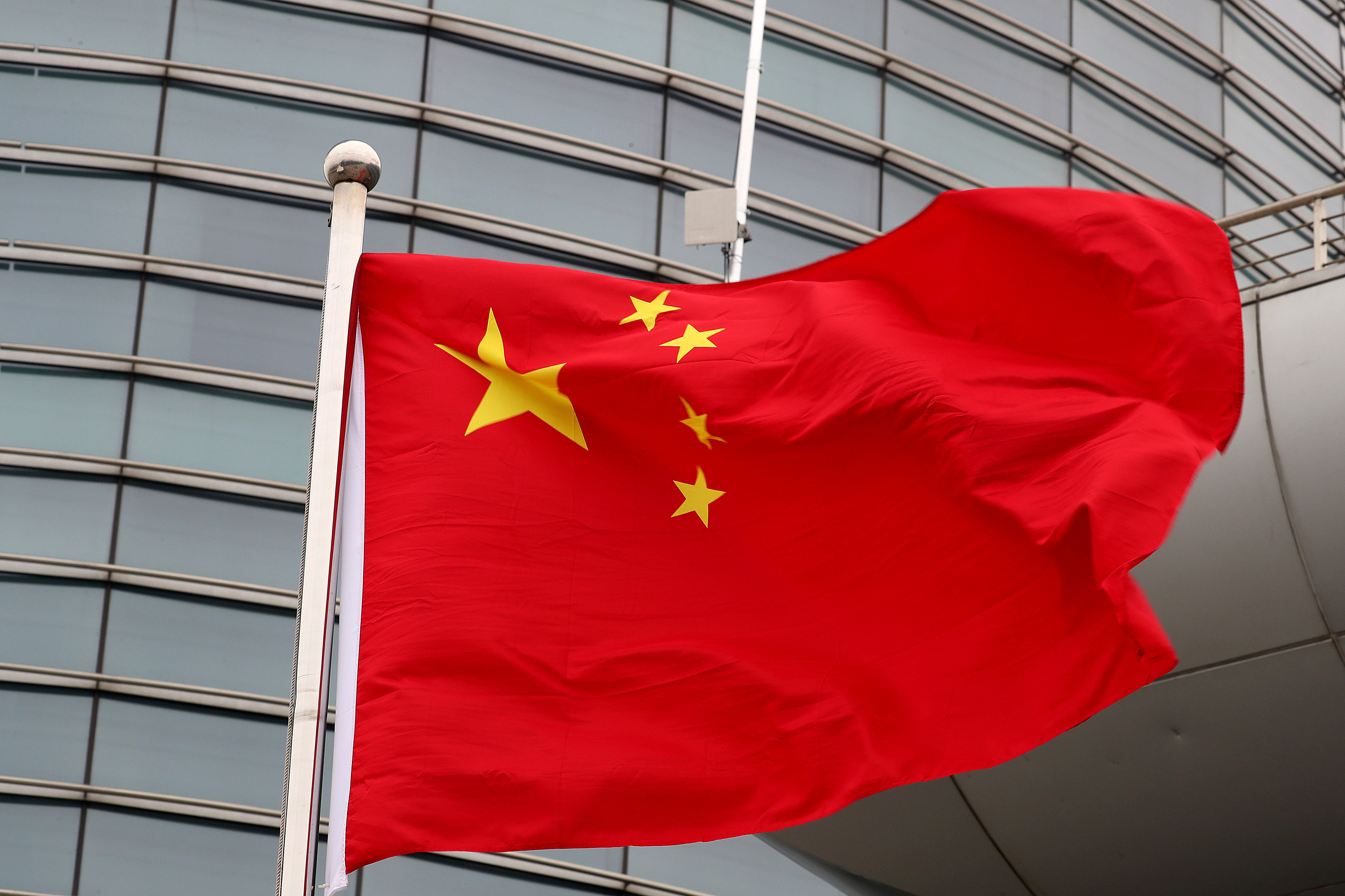 Trump annuncia nuovi dazi $100 miliardi contro Cina. Ma Pechino canta già vittoria guerra commerciale