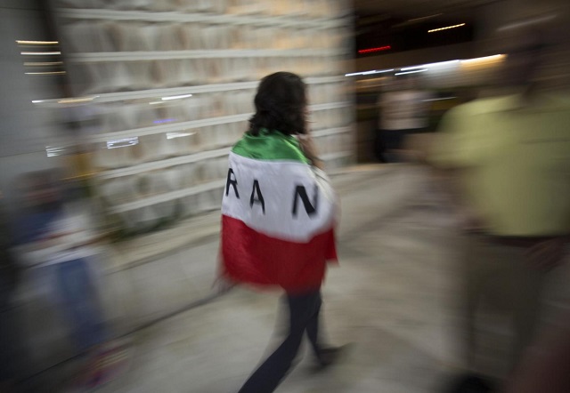 Teheran attacca target Usa in Iraq, mercati scontano venti di guerra. Oro a livelli record, bene titoli oil e difesa