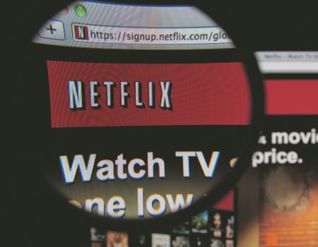 Stagione delle trimestrali: per Netflix aumenta numero abbonati, titolo vola. Capitalizzazione di mercato verso quota 150 mld   