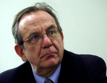 Padoan: rialzo Iva può essere evitato. Federconsumatori: con aumento ricadute 795 euro per famiglia