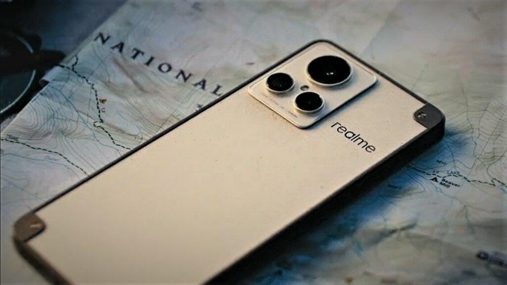 realme GT 2 Explorer Master Edition svelato in Cina: flagship alla moda