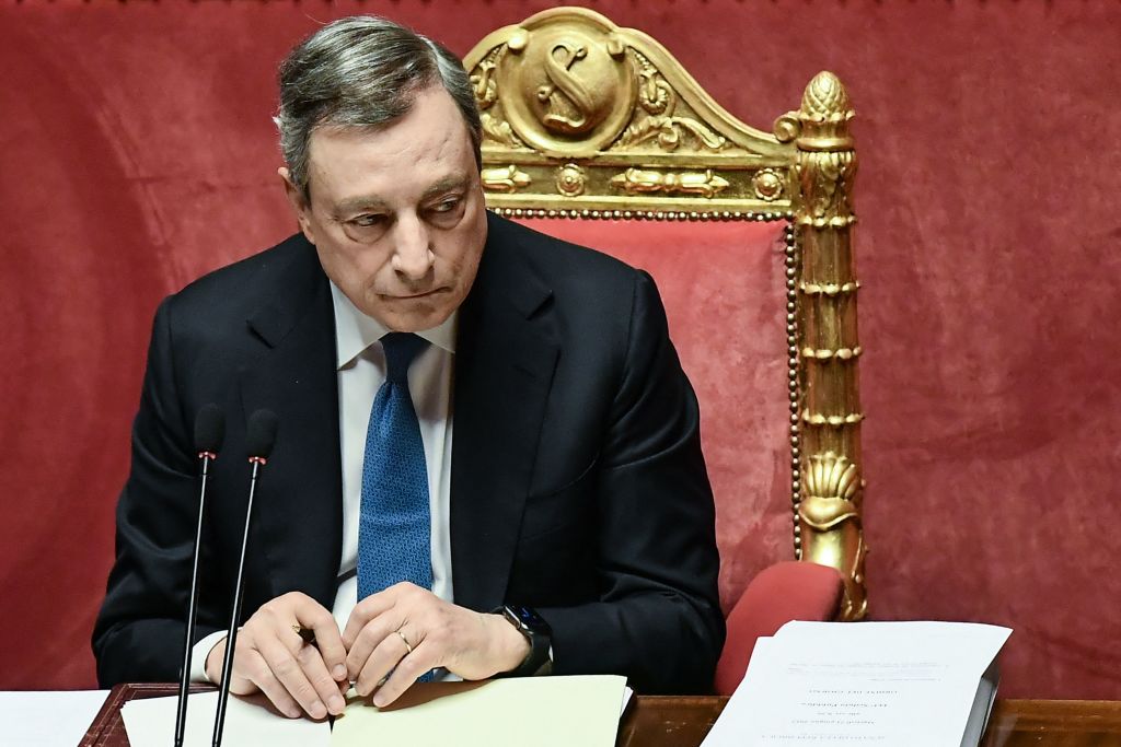 Crisi di governo in tempi di guerra, Draghi al Senato: le condizioni per restare. Il diktat delle riforme, tra PNRR e stop gas Russia