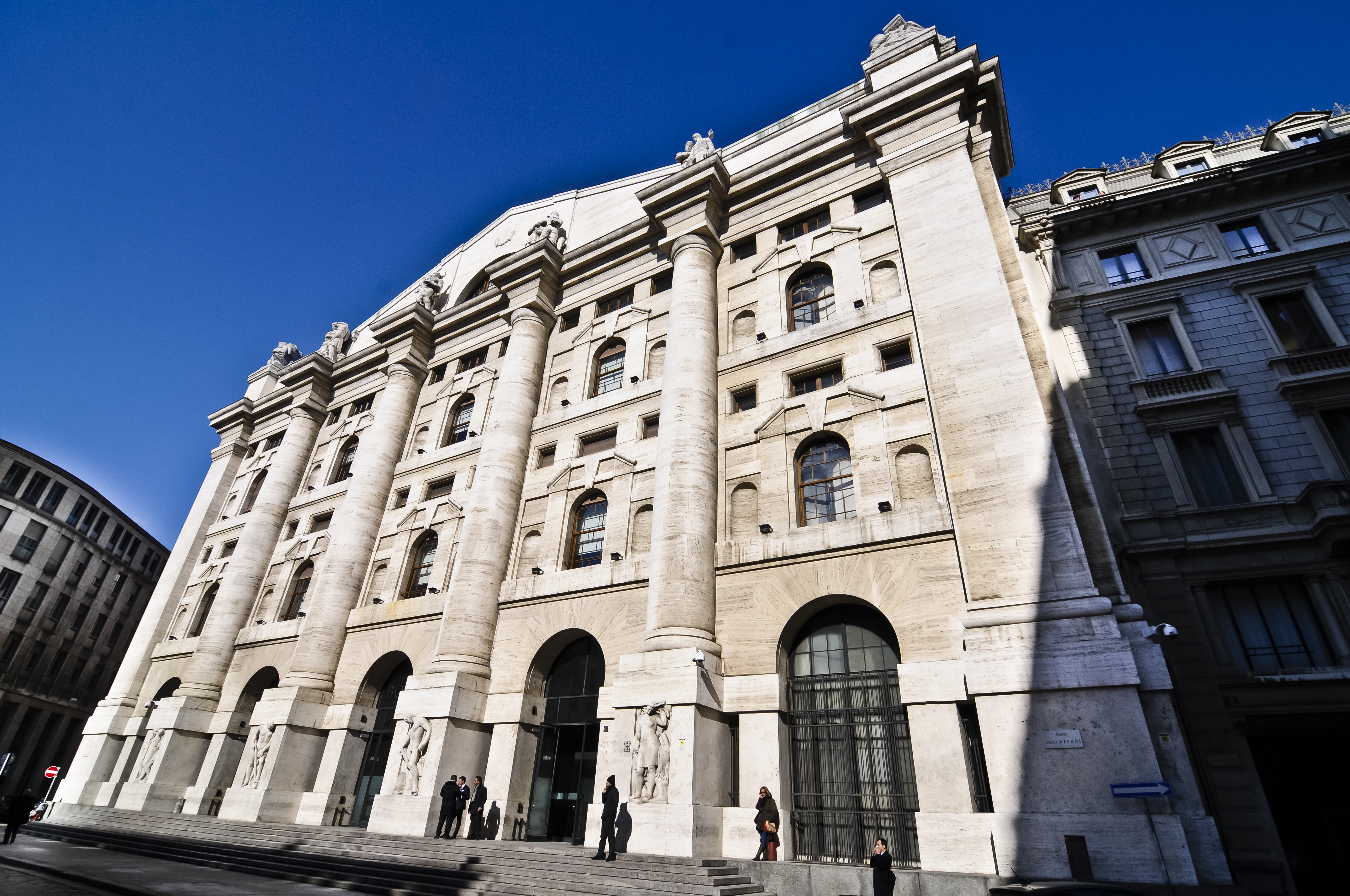 Mercati, AcomeA e i consigli per combattere la volatilità con la gestione attiva dei portafogli