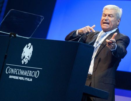 Confcommercio, Sangalli su effetti caro energia: “costi insostenibili per imprese, senza tagli ripresa a rischio”