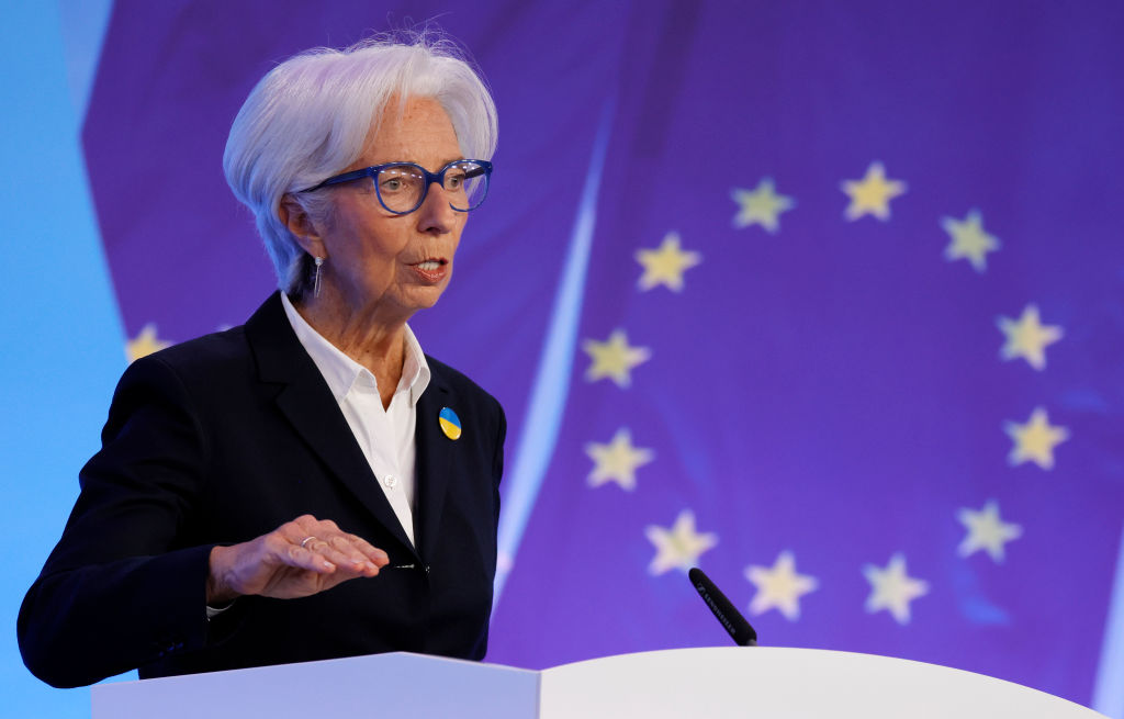 S&P avverte l’Italia di Meloni: ‘scelte difficili’, spazio manovra limitato. Scudo salva BTP, la risposta di Lagarde