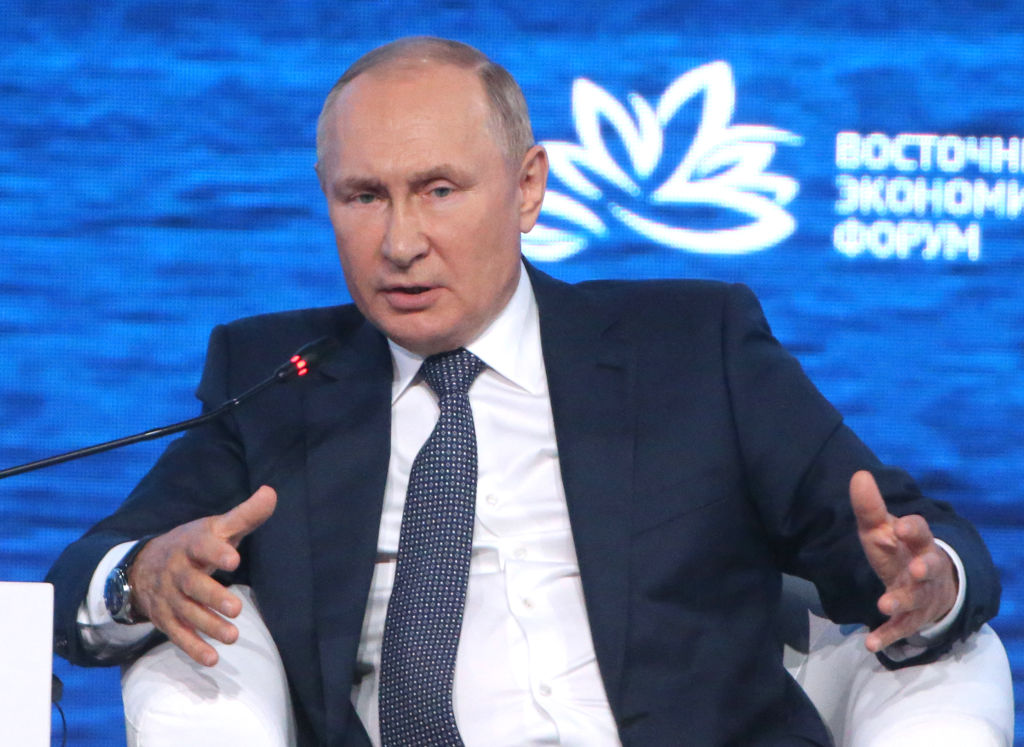 Ue di von der Leyen propone tetto gas Russia, taglio elettricità in ore di picco. Putin agita ora il ricatto del grano