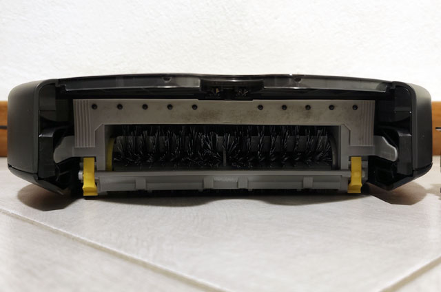 iRobot Roomba 692: la spazzola multi-superficie