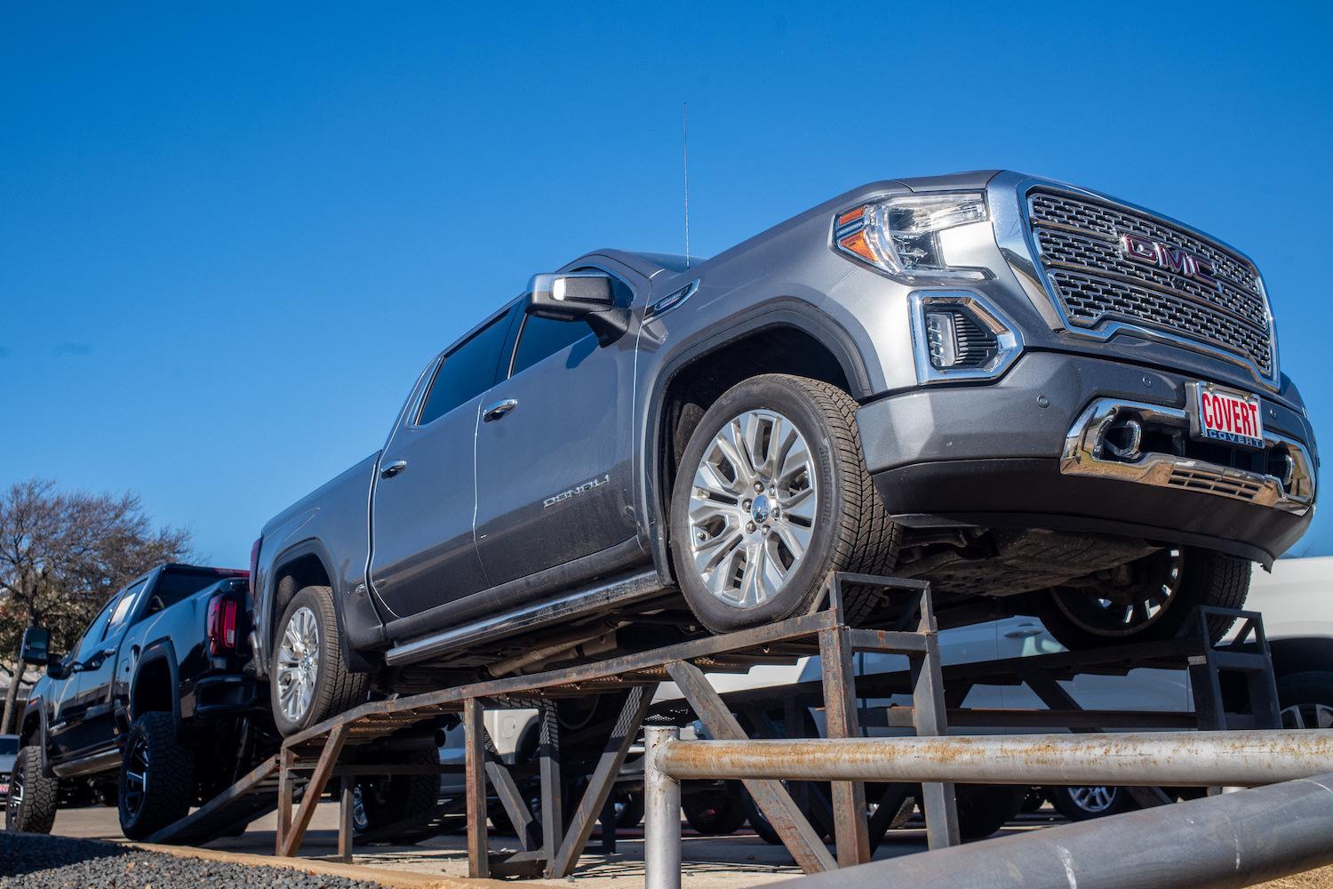 Auto, il mercato italiano è in controtendenza rispetto all’Europa