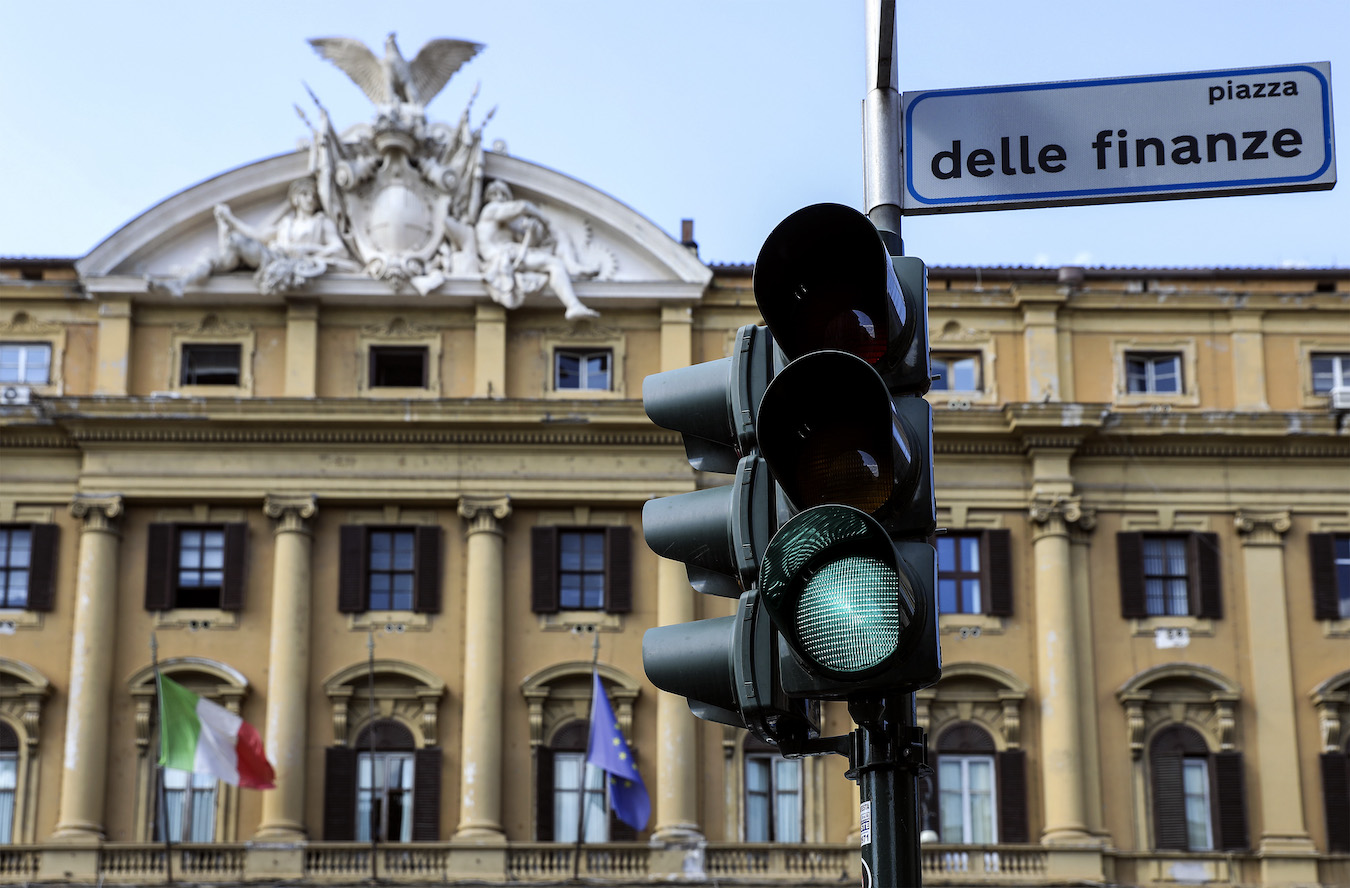 Tutti investono nel Btp Italia: raccolti oltre 8 miliardi di euro