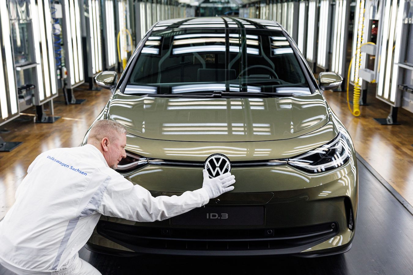 Volkswagen vuole produrre le batterie in Usa e lasciare l’Europa