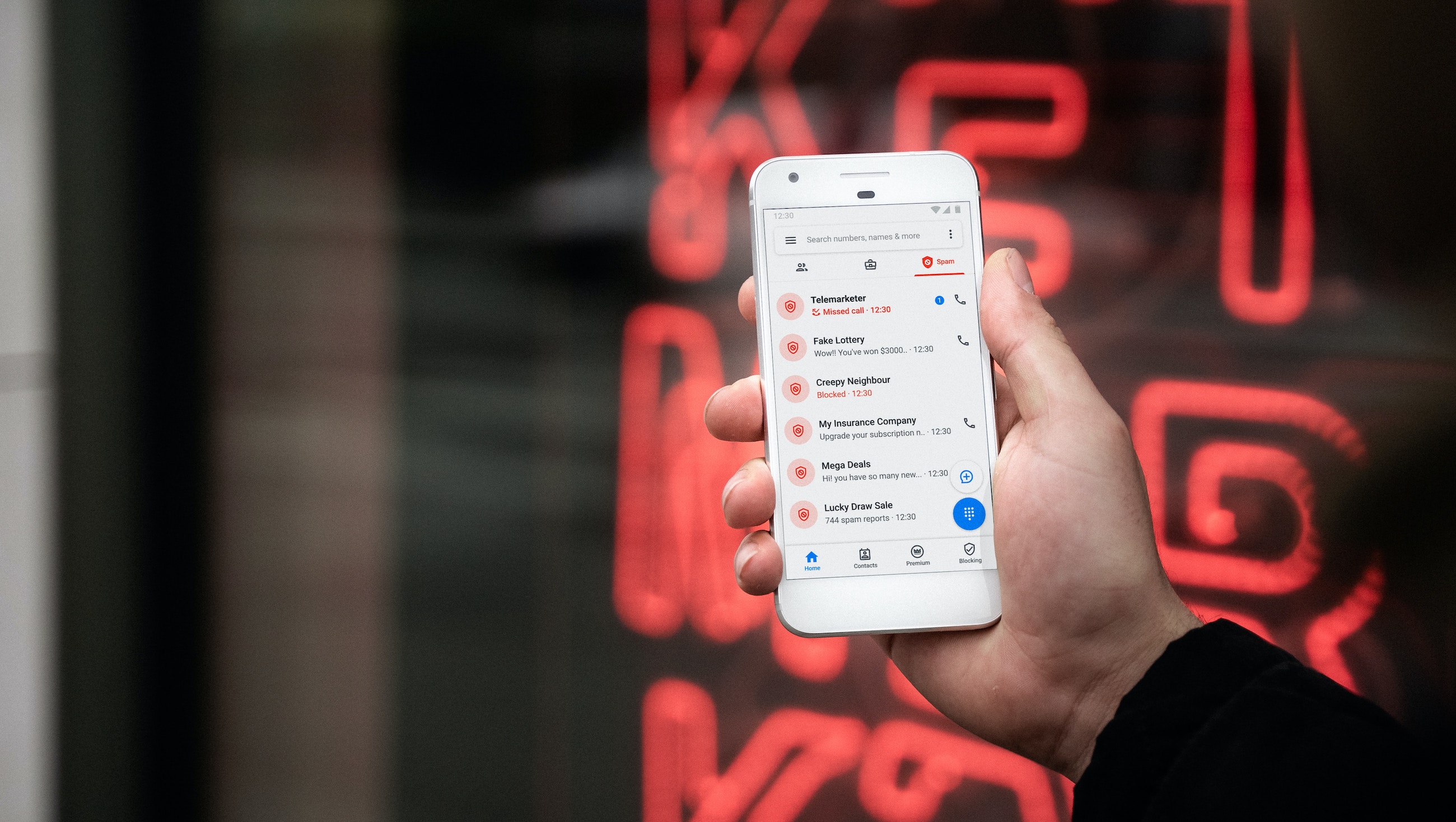 Clonano la voce della figlia con AI: occhio alle nuove truffe al telefono