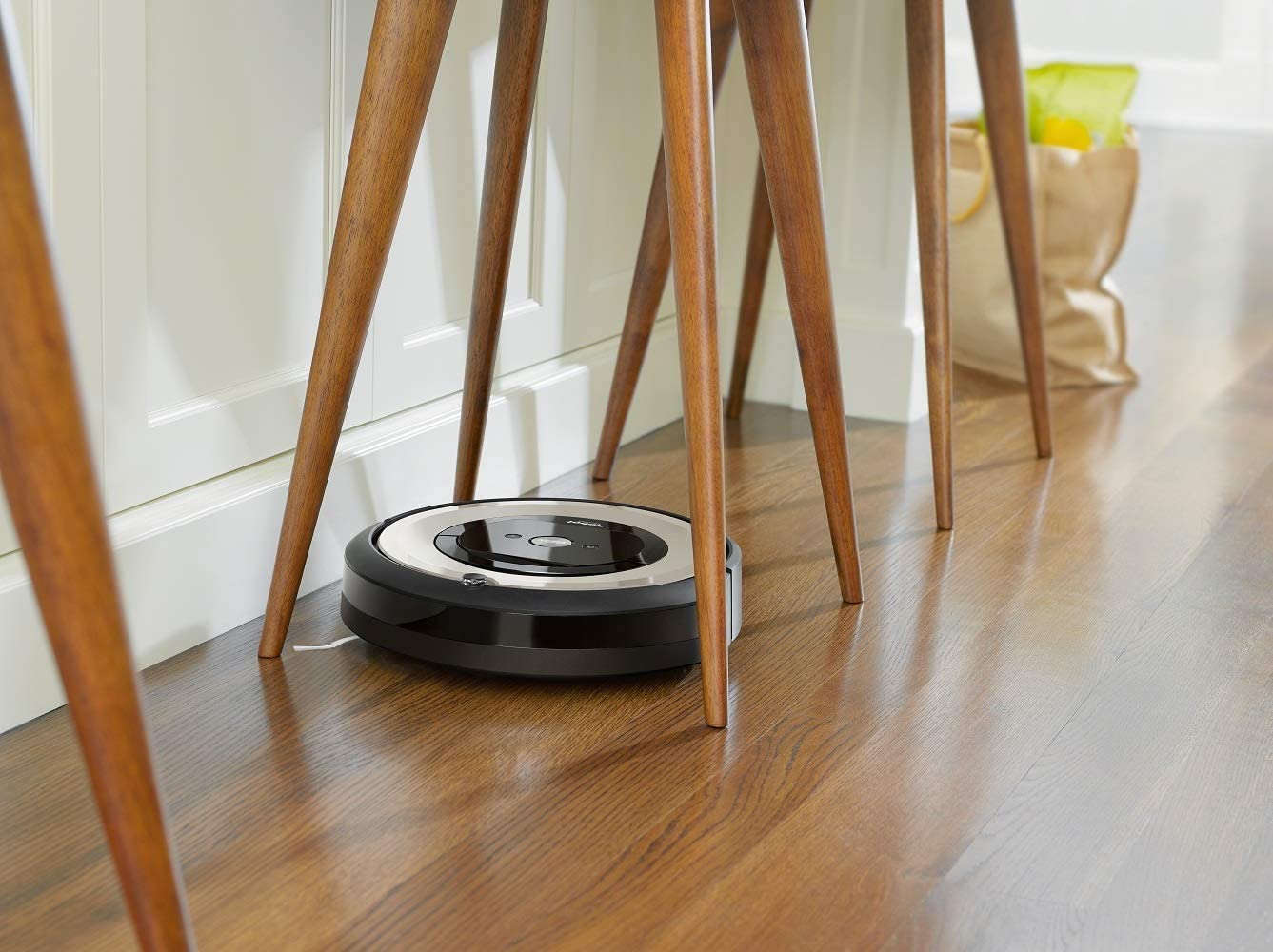 iRobot Roomba e5154, una BELVA per le pulizie domestiche col 50% di sconto