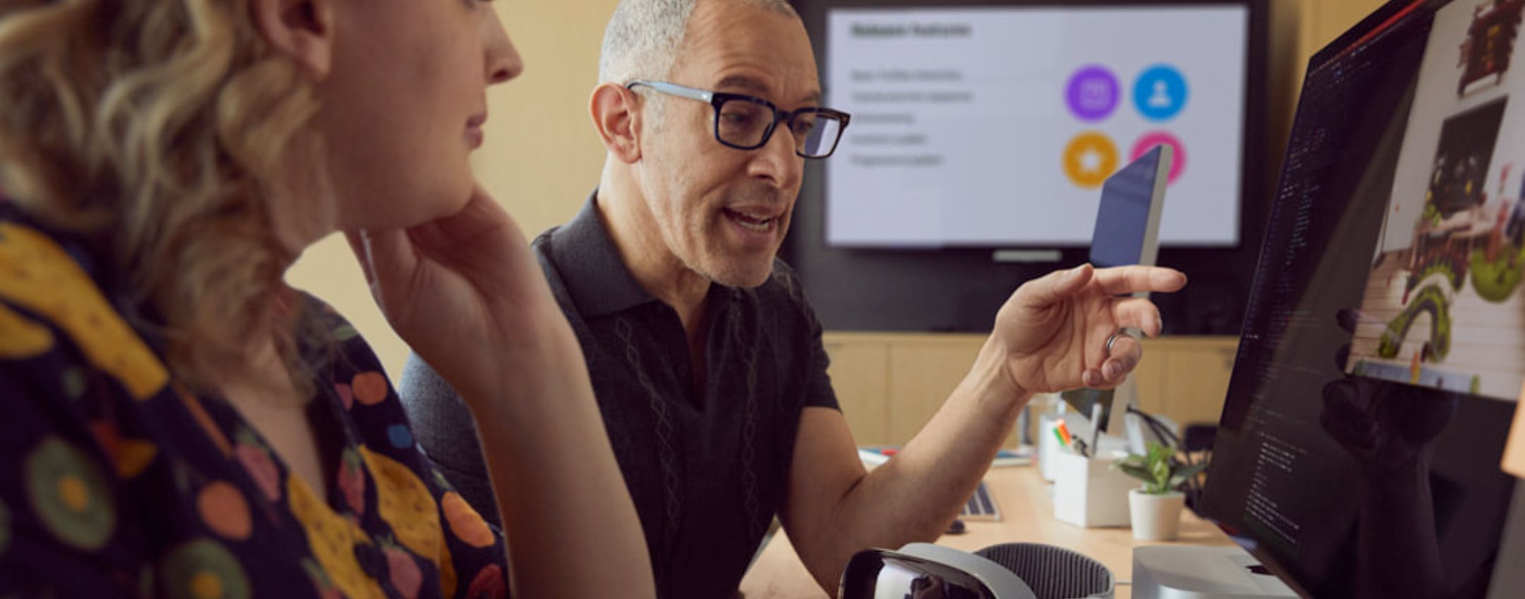 Apple annuncia l'arrivo dell'SDK visionOS per lo sviluppo di esperienze spaziali su Vision Pro