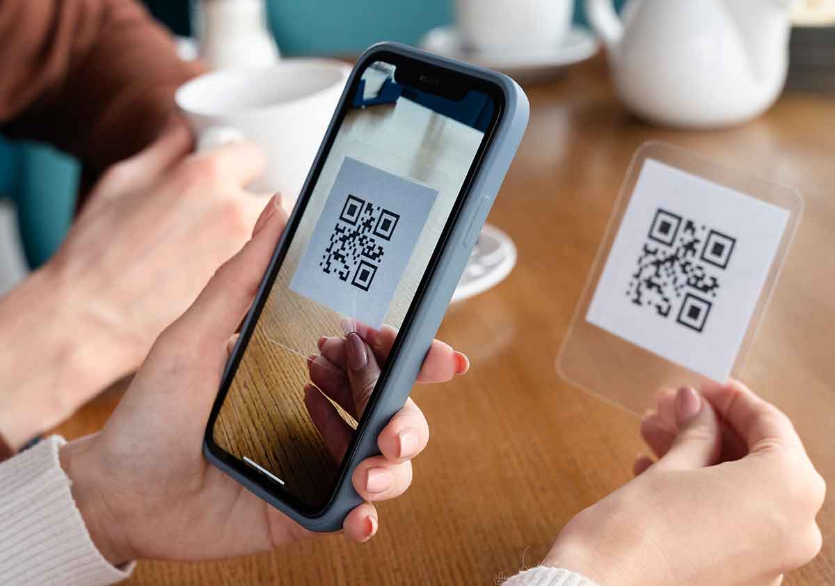 iOS 17 semplifica finalmente la scansione e il tocco dei codici QR