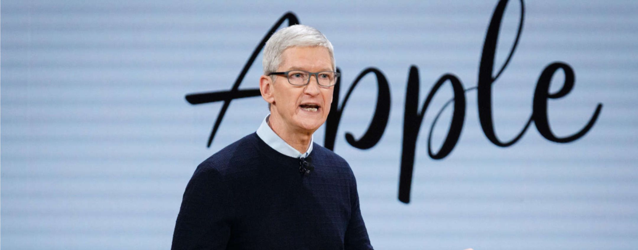 Tim Cook rivela che Apple sta lavorando alla sua IA da anni