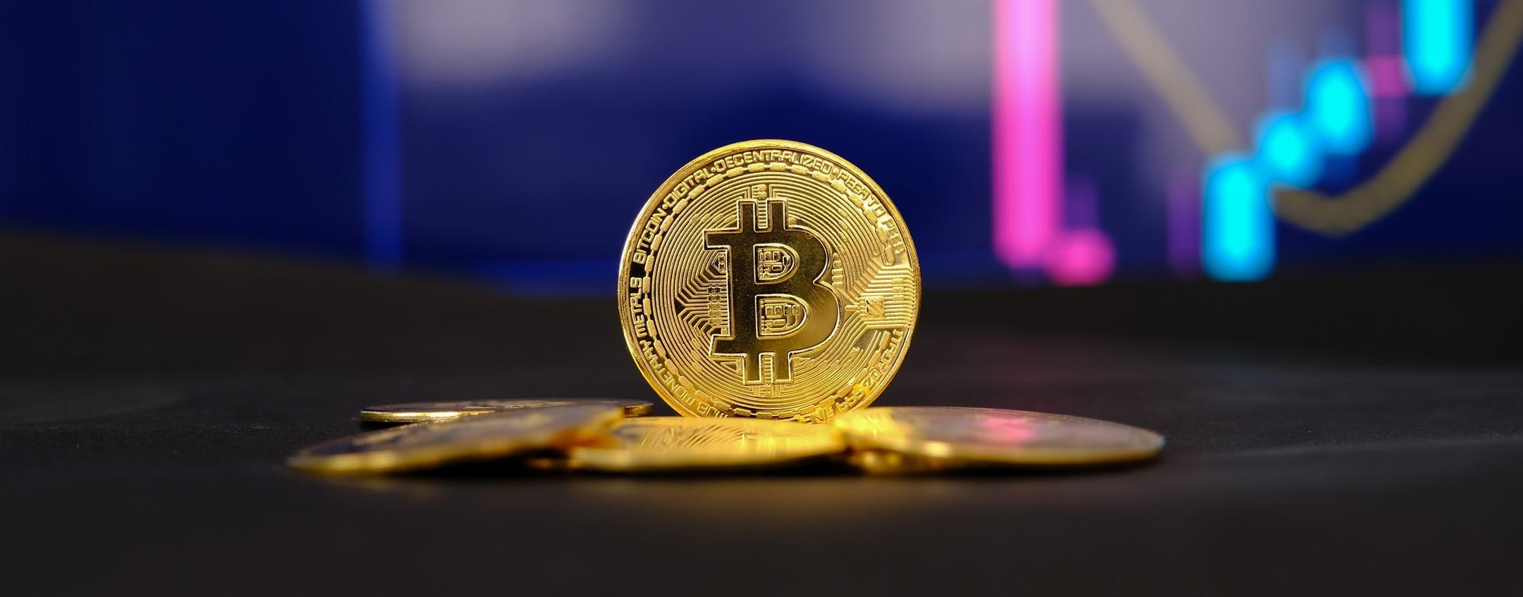 Il +5% del Bitcoin non supera la barriera di rottura: KAS e QUBE alla finestra