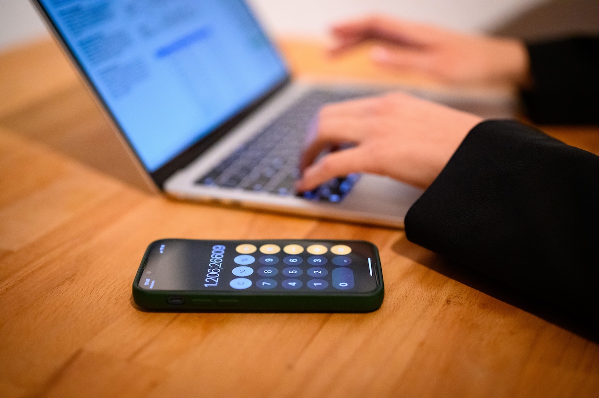 Regole partite IVA forfettarie: flat tax, sconti INPS e fatture semplificate