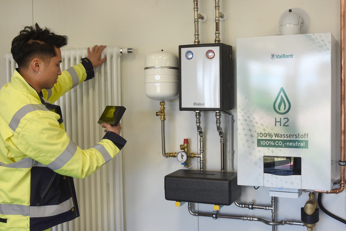 Case Green, arriva l’ok dal Parlamento Ue. Stop alle caldaie a gas