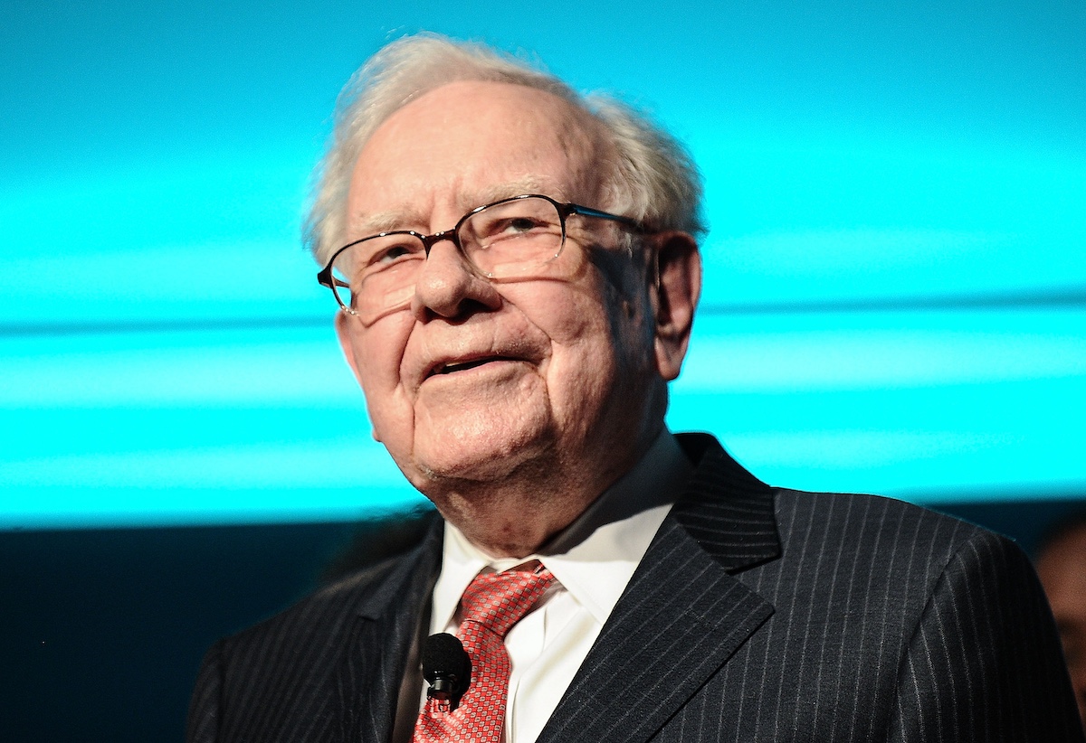 Warren Buffett: la sua “ricetta” su salari ed economia