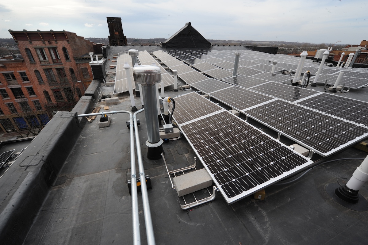 Direttiva Case Green: adeguarsi potrebbe costare all’Italia fino a 1.000 miliardi di euro