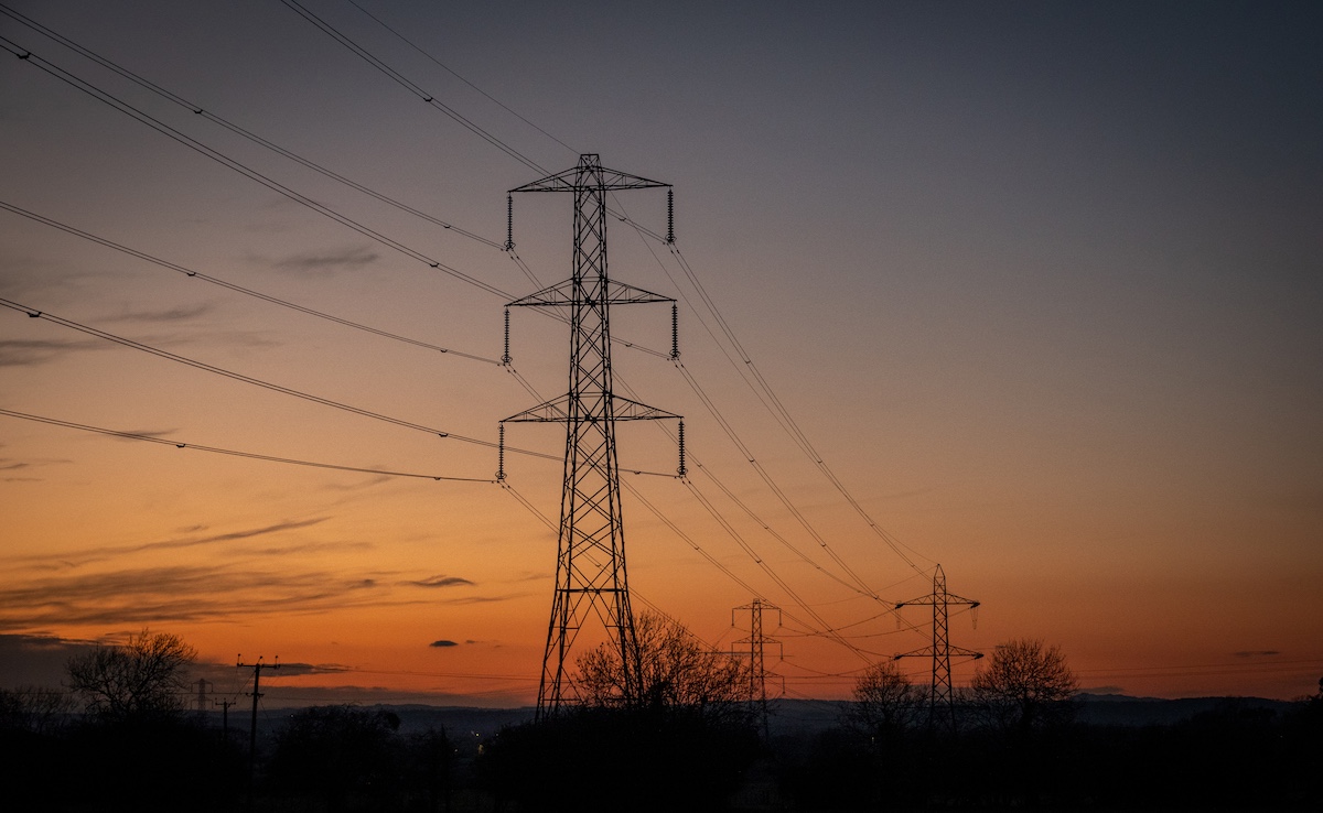 Termina il mercato tutelato dell’elettricità: 1 consumatore su 4 non lo sa